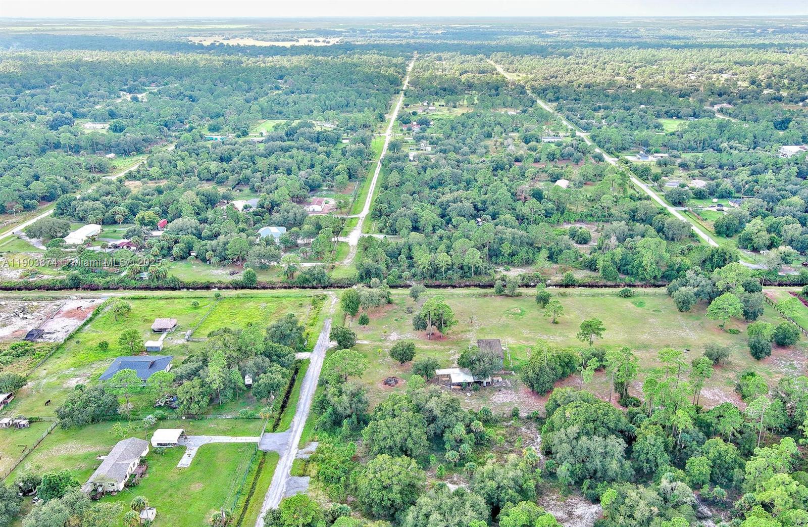 See details   /   sq. ft. $ 2025-10-28 0 Photo