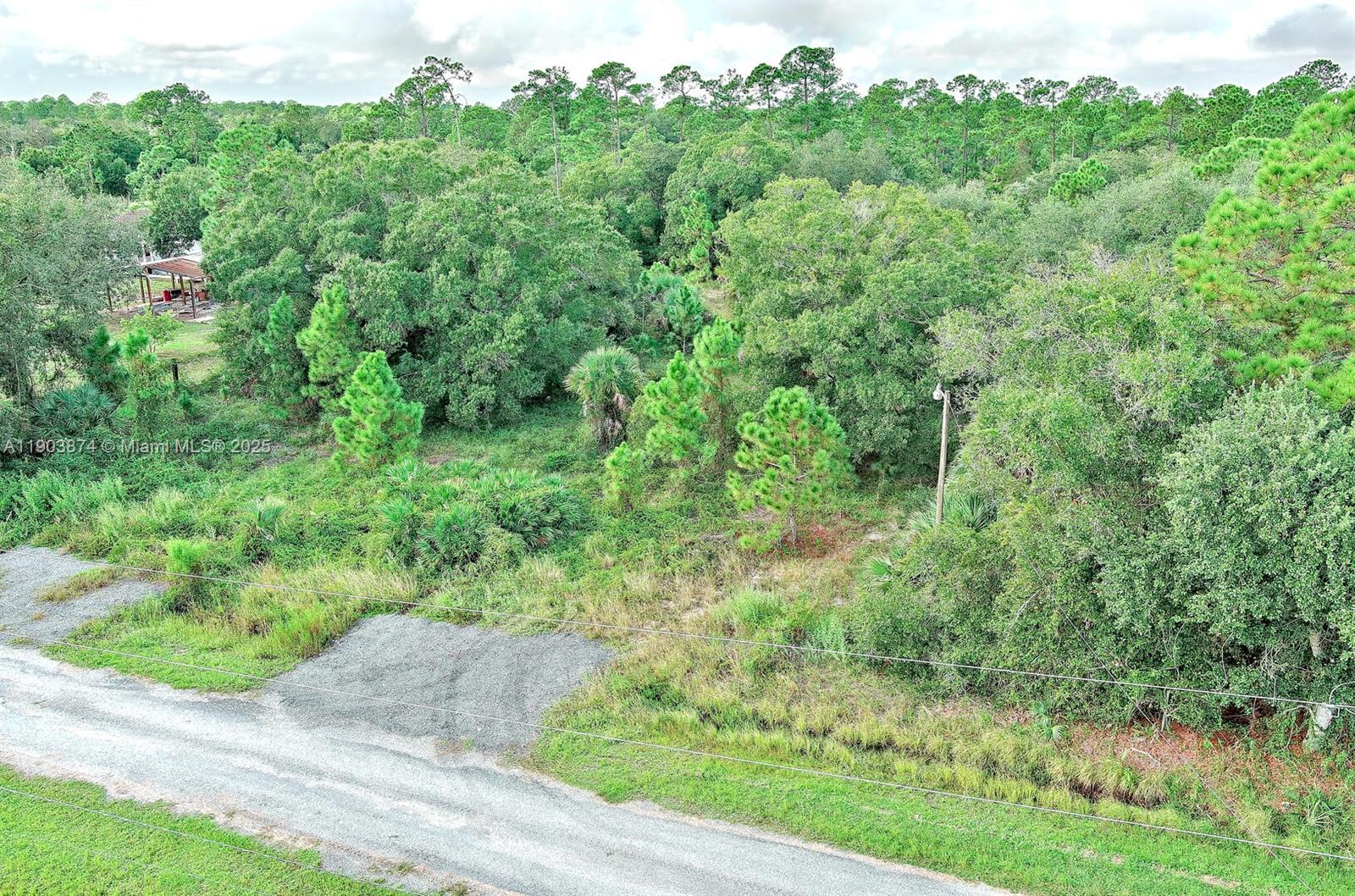 See details   /   sq. ft. $ 2025-10-28 0 Photo