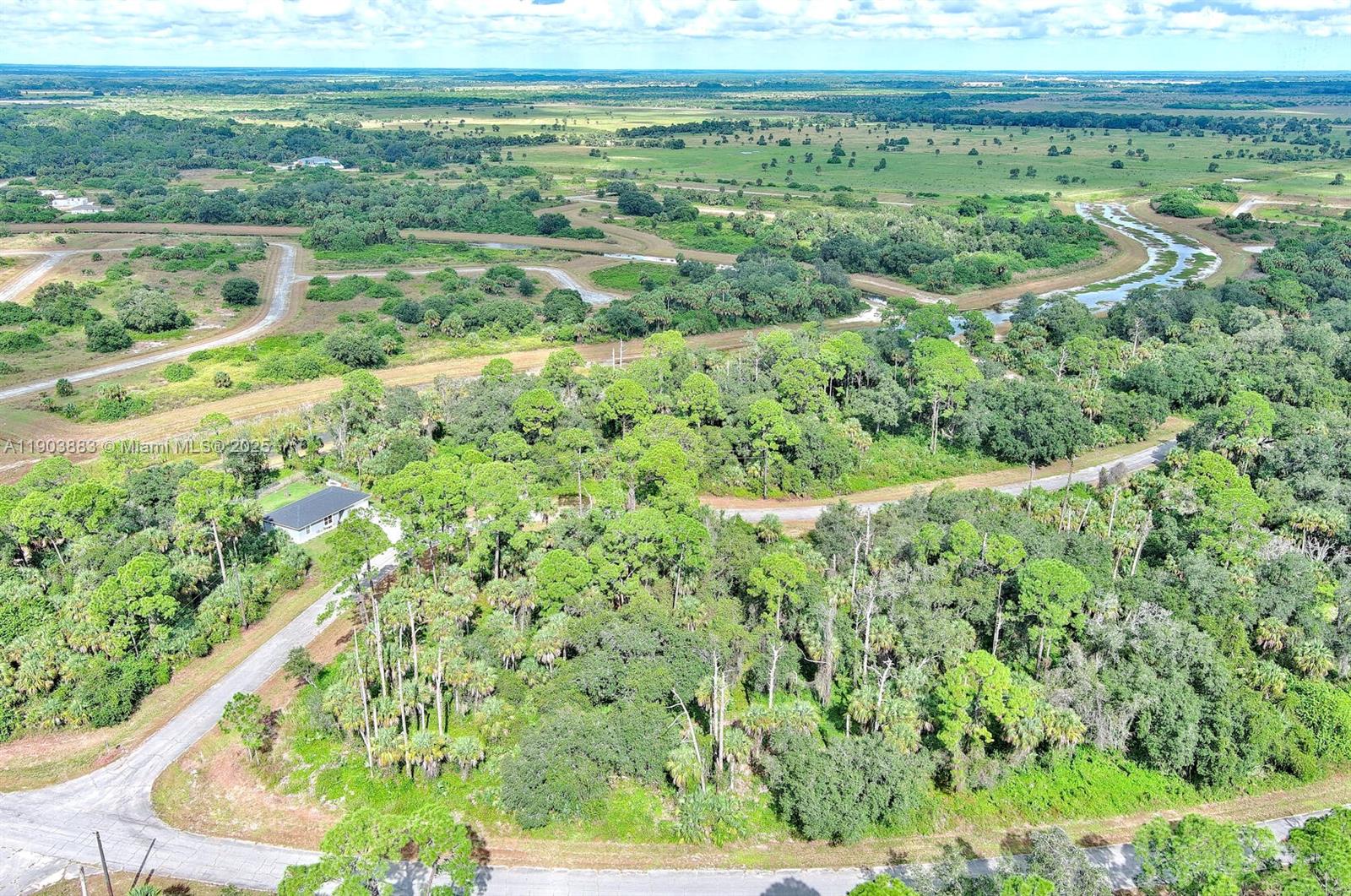 See details   /   sq. ft. $ 2025-10-28 0 Photo