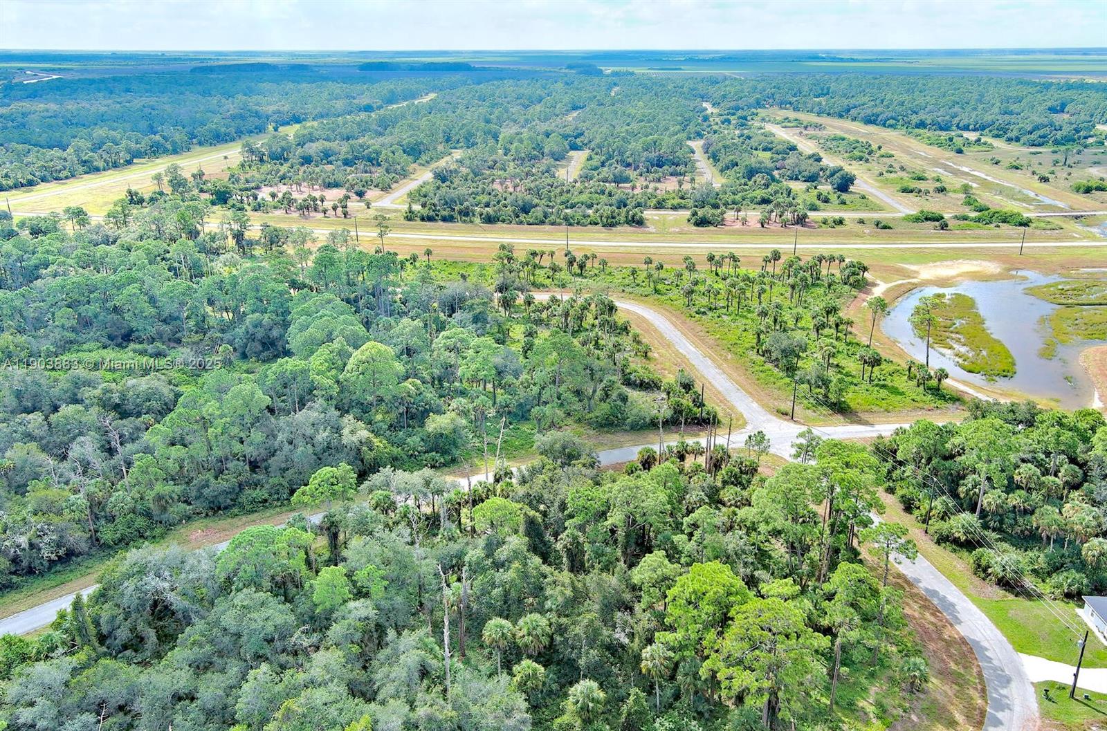 See details   /   sq. ft. $ 2025-10-28 0 Photo