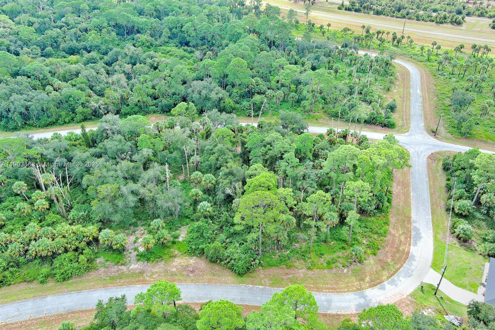 See details   /   sq. ft. $ 2025-10-28 0 Photo