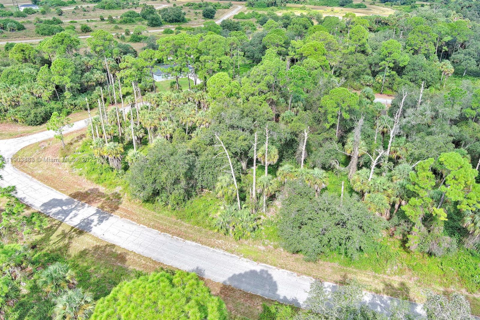 See details   /   sq. ft. $ 2025-10-28 0 Photo