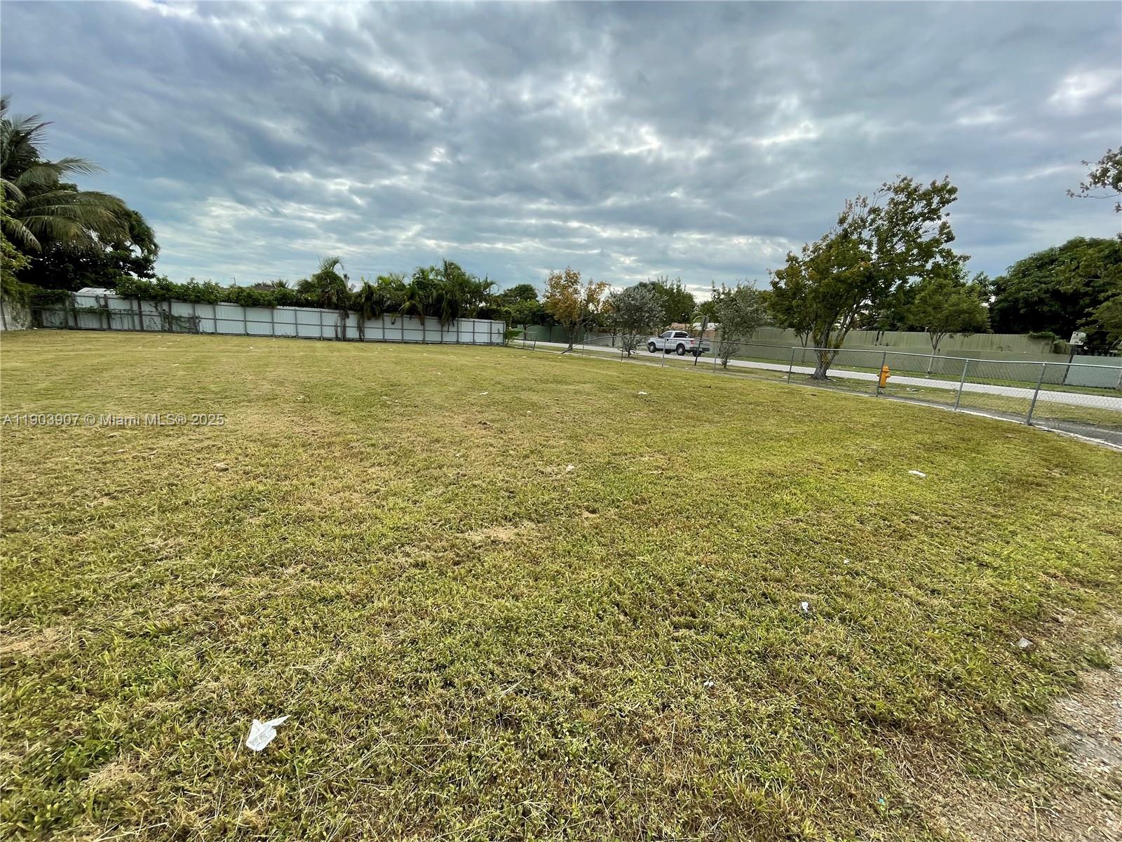   /   sq. ft. $ 2025-10-28 0 Photo