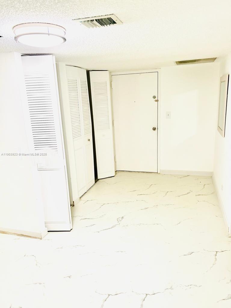 MO-3 2 / 2 1488 sq. ft. $ 2025-10-28 0 Photo