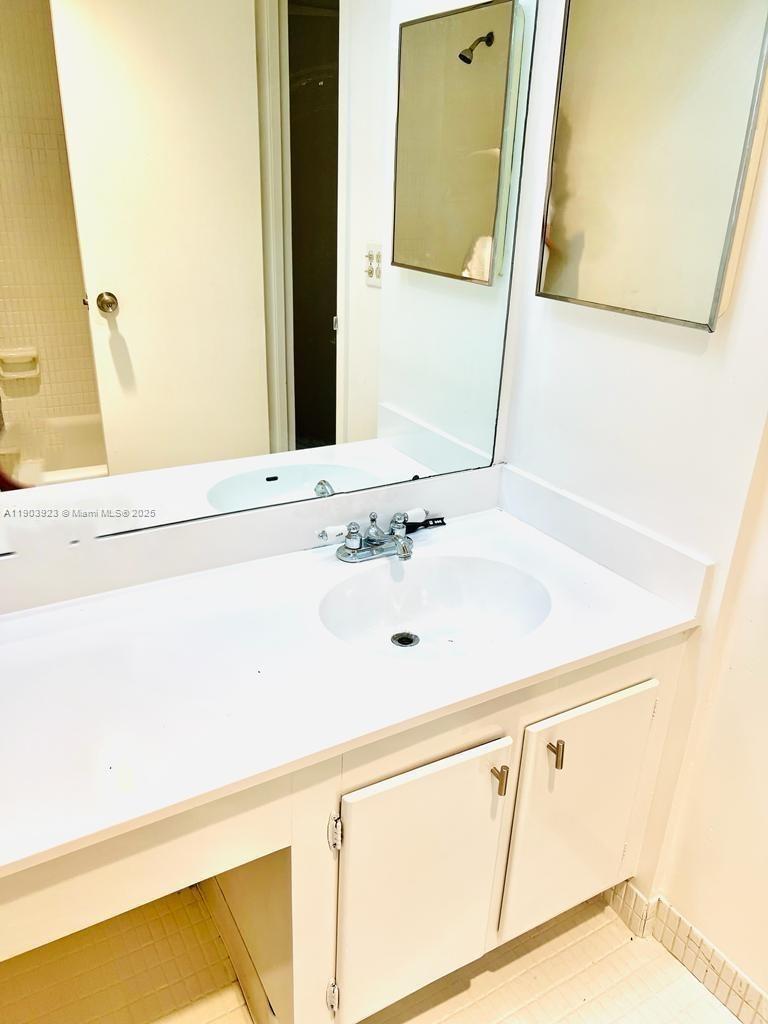 MO-3 2 / 2 1488 sq. ft. $ 2025-10-28 0 Photo