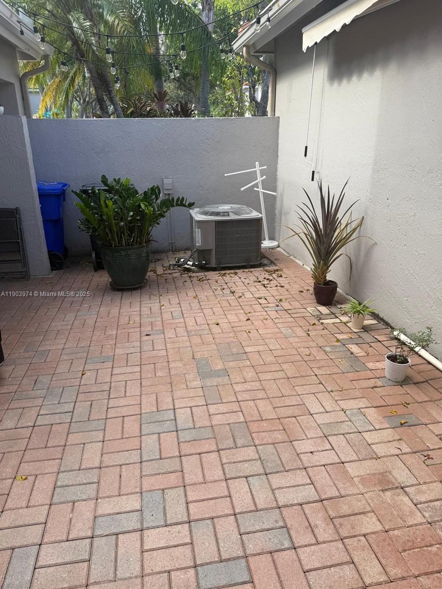 Photo of 1275 Yellowheart Way  (1275), Hollywood, Florida, 33019 - 