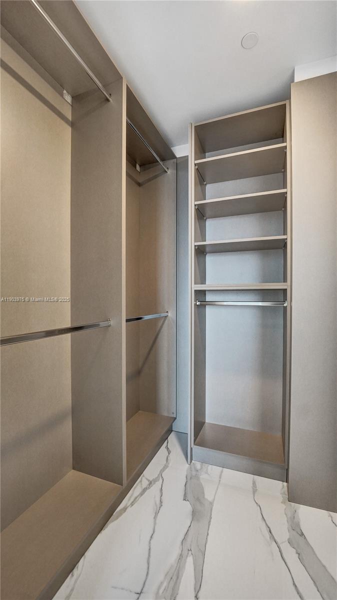 1902 3 / 5  sq. ft. $ 2025-11-20 0 Photo