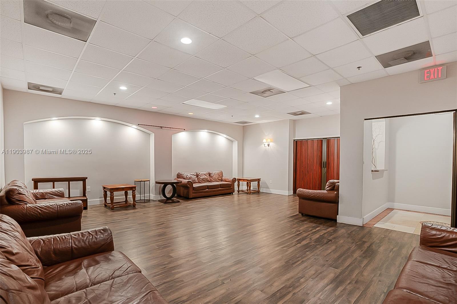 Ver detalles   /   sq. ft. $ 2025-10-28 0 foto