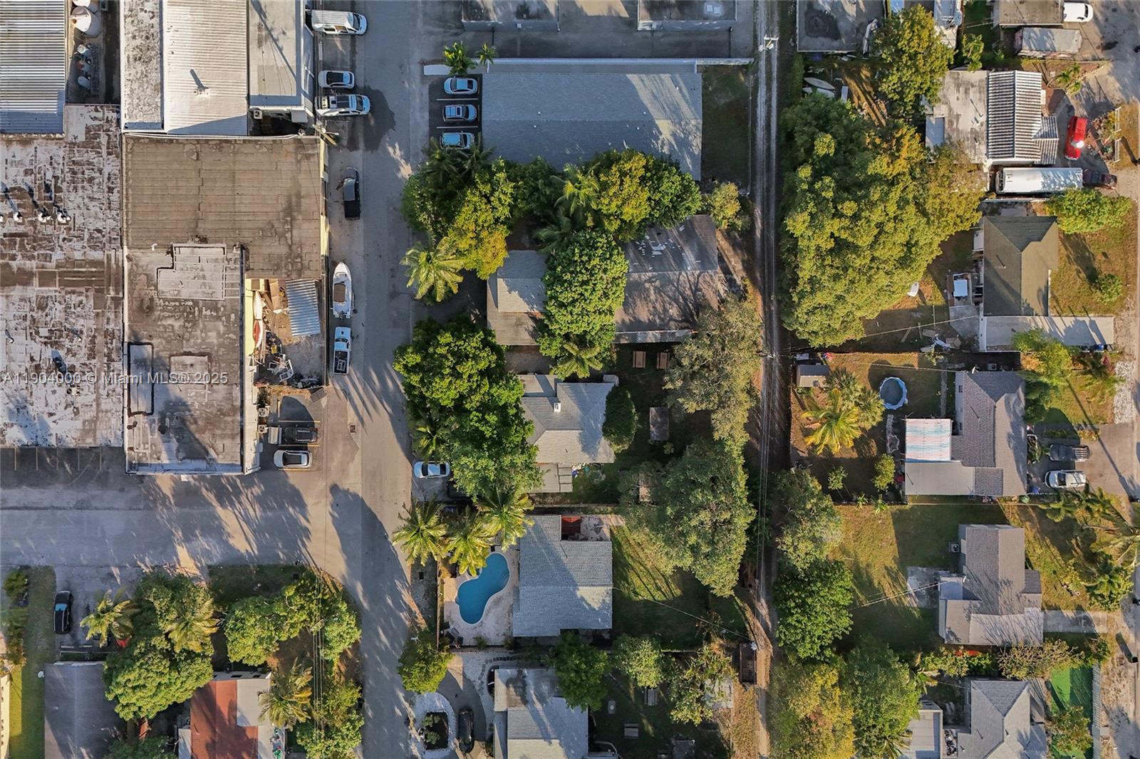   /  6168 sq. ft. $ 2025-10-28 0 Photo