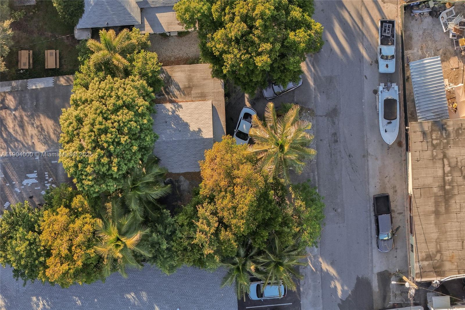   /  6168 sq. ft. $ 2025-10-28 0 Photo