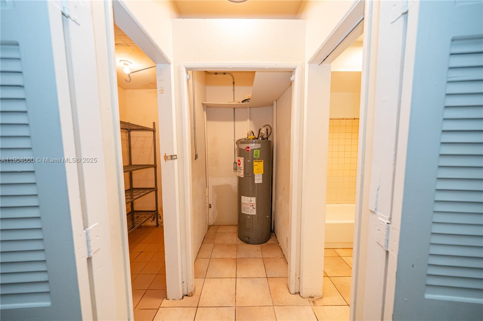   /  6168 sq. ft. $ 2025-10-28 0 Photo