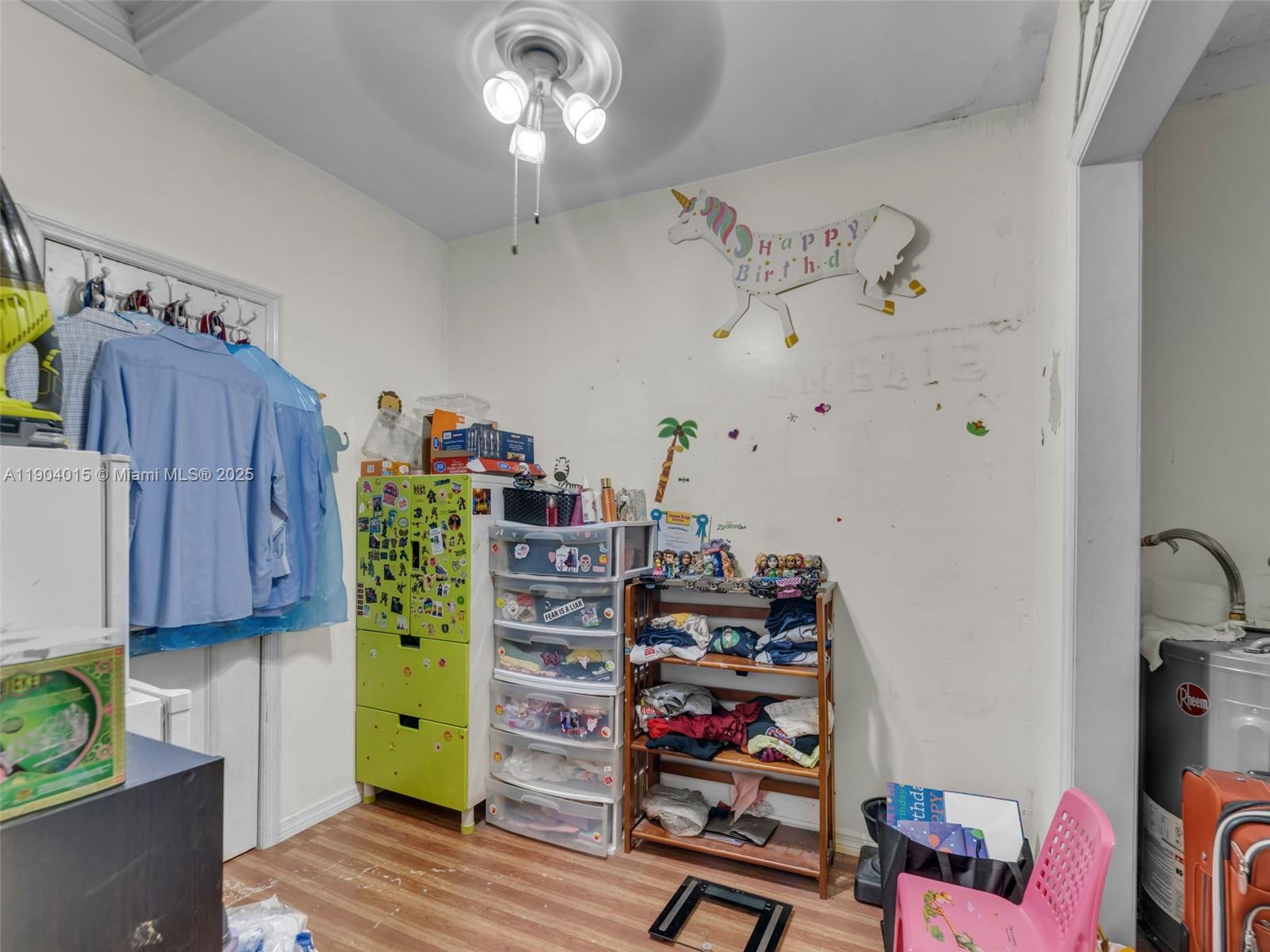 Подробнее   /  2646 кв.футов $ 2025-10-28 0 Фото