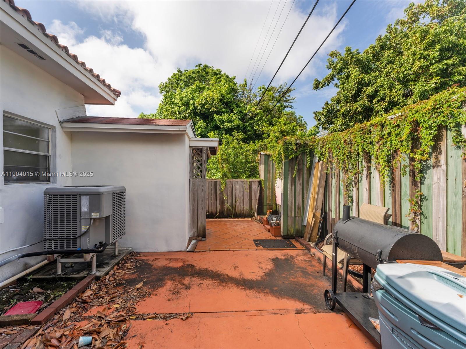 Подробнее   /  2646 кв.футов $ 2025-10-28 0 Фото