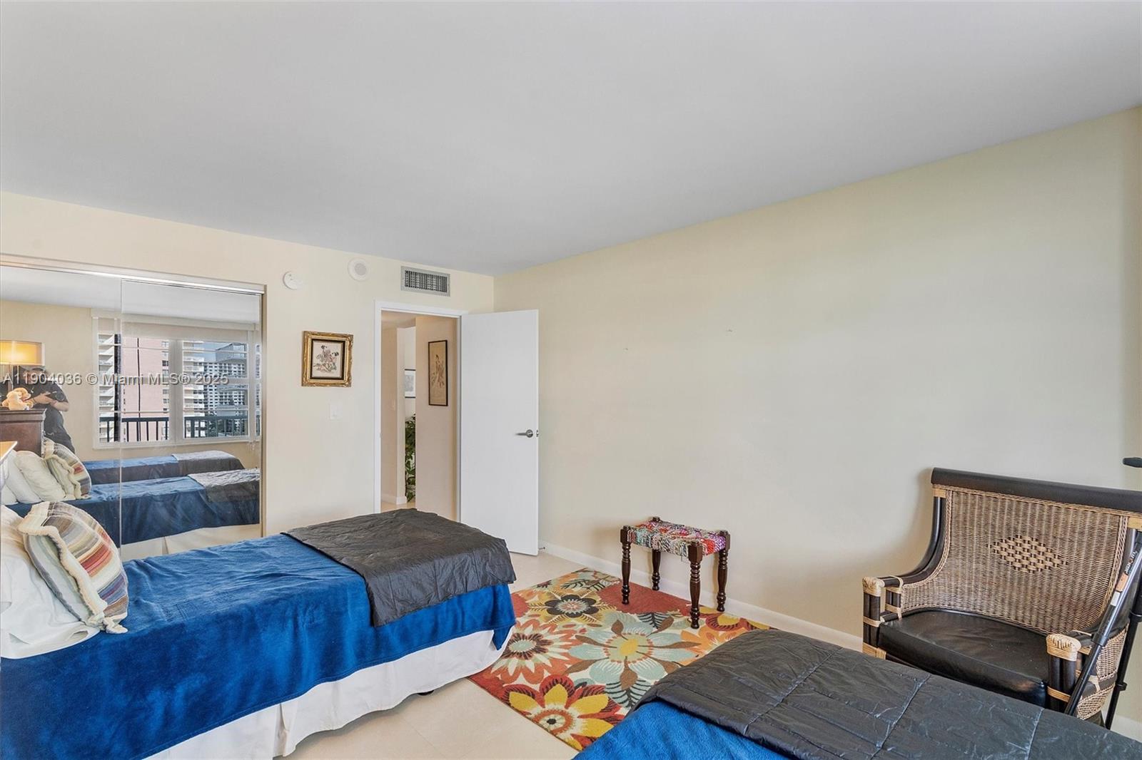 See details 1120 2 / 2 1488 sq. ft. $ 2025-10-28 0 Photo