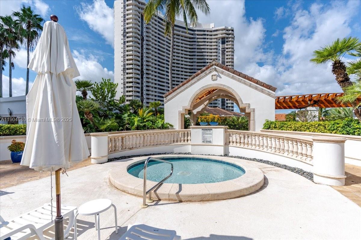 See details 609 2 / 3 2630 sq. ft. $ 2025-10-28 0 Photo