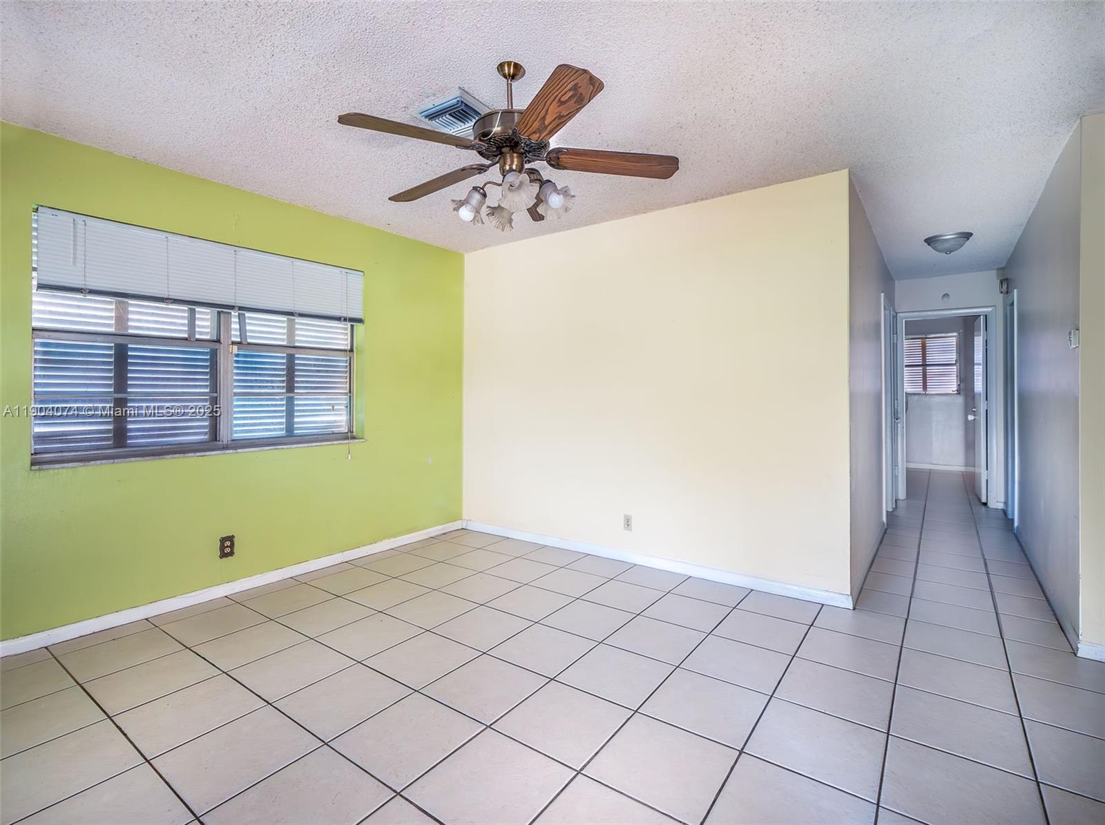 See details / 1849 sq. ft. $ 2025-10-28 0 Photo