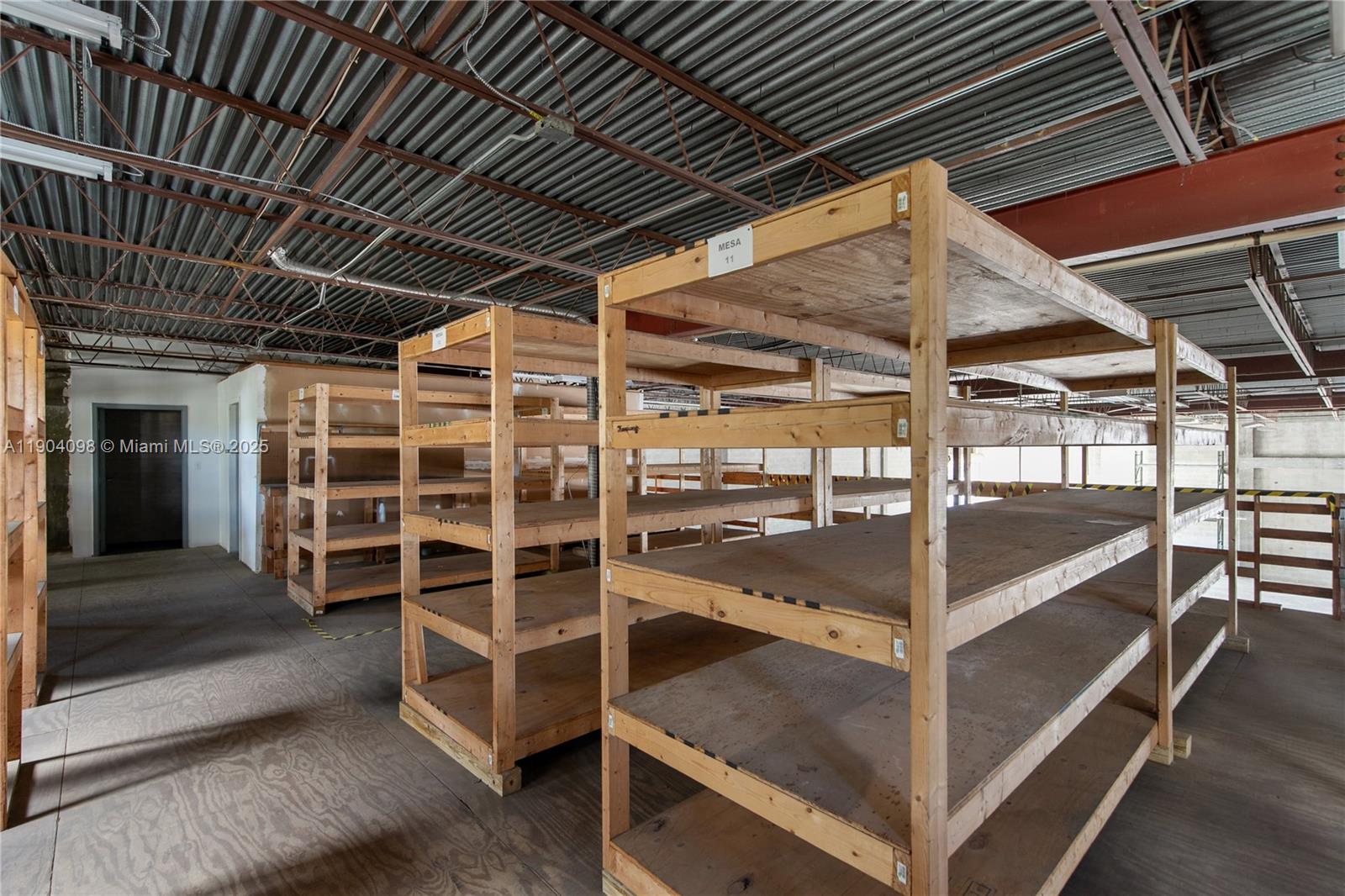 See details   /   sq. ft. $ 2025-10-28 0 Photo