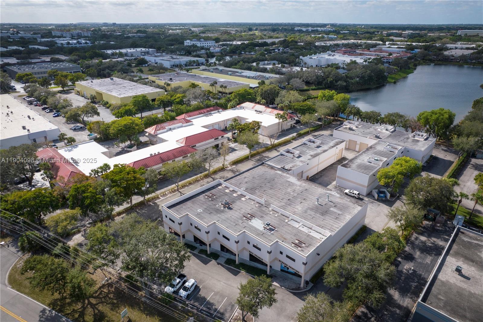 See details   /   sq. ft. $ 2025-10-28 0 Photo