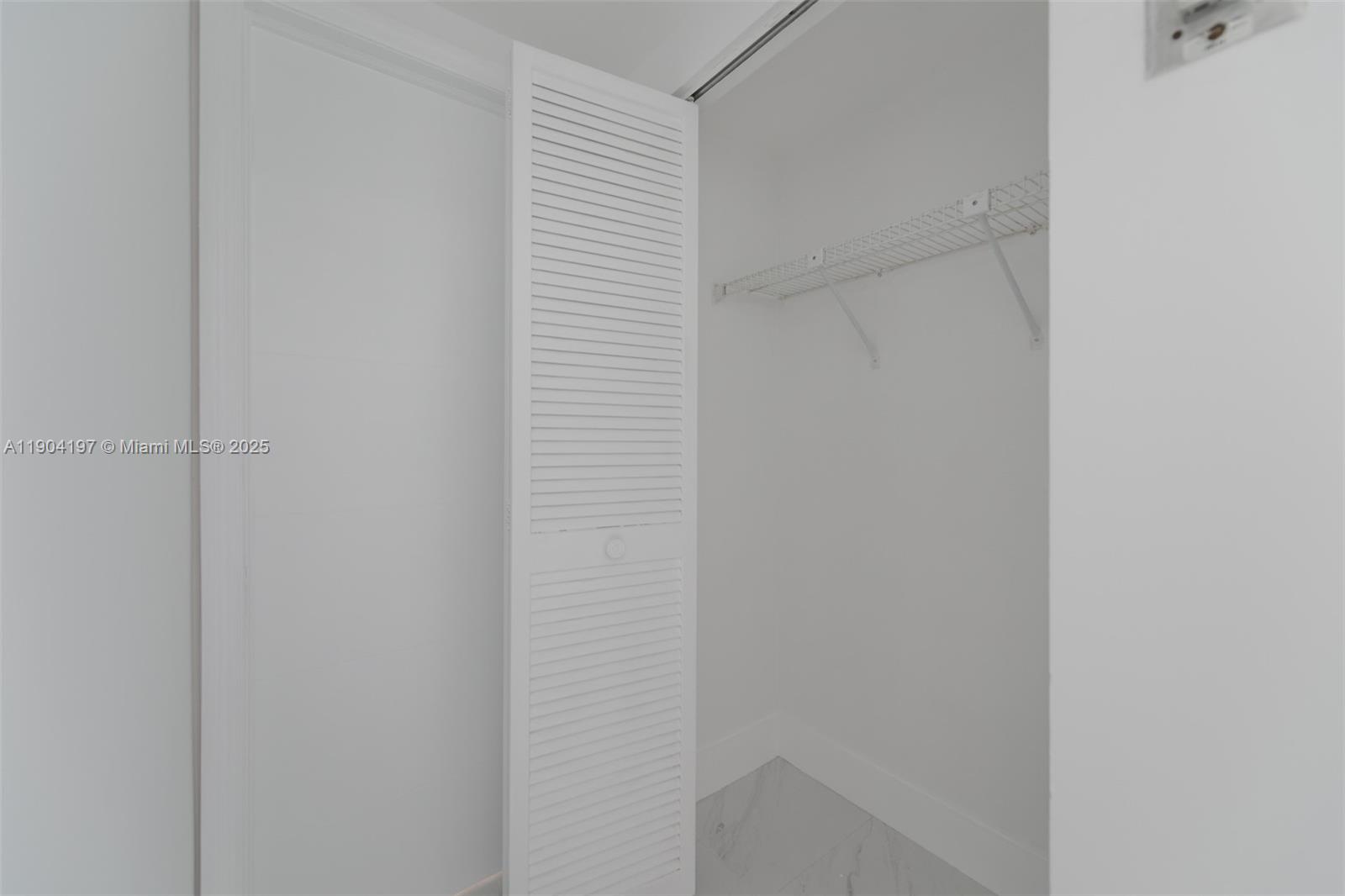 19A 1 / 2 870 sq. ft. $ 2025-10-28 0 Photo