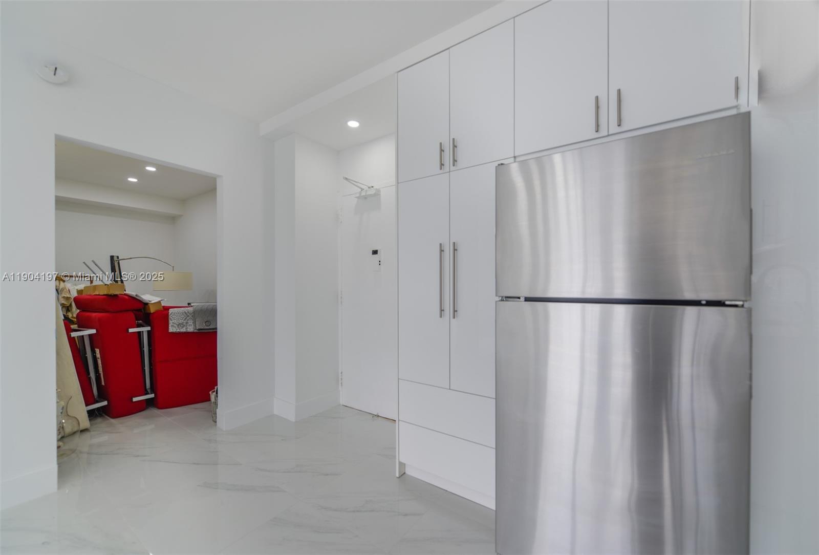 19A 1 / 2 870 sq. ft. $ 2025-10-28 0 Photo