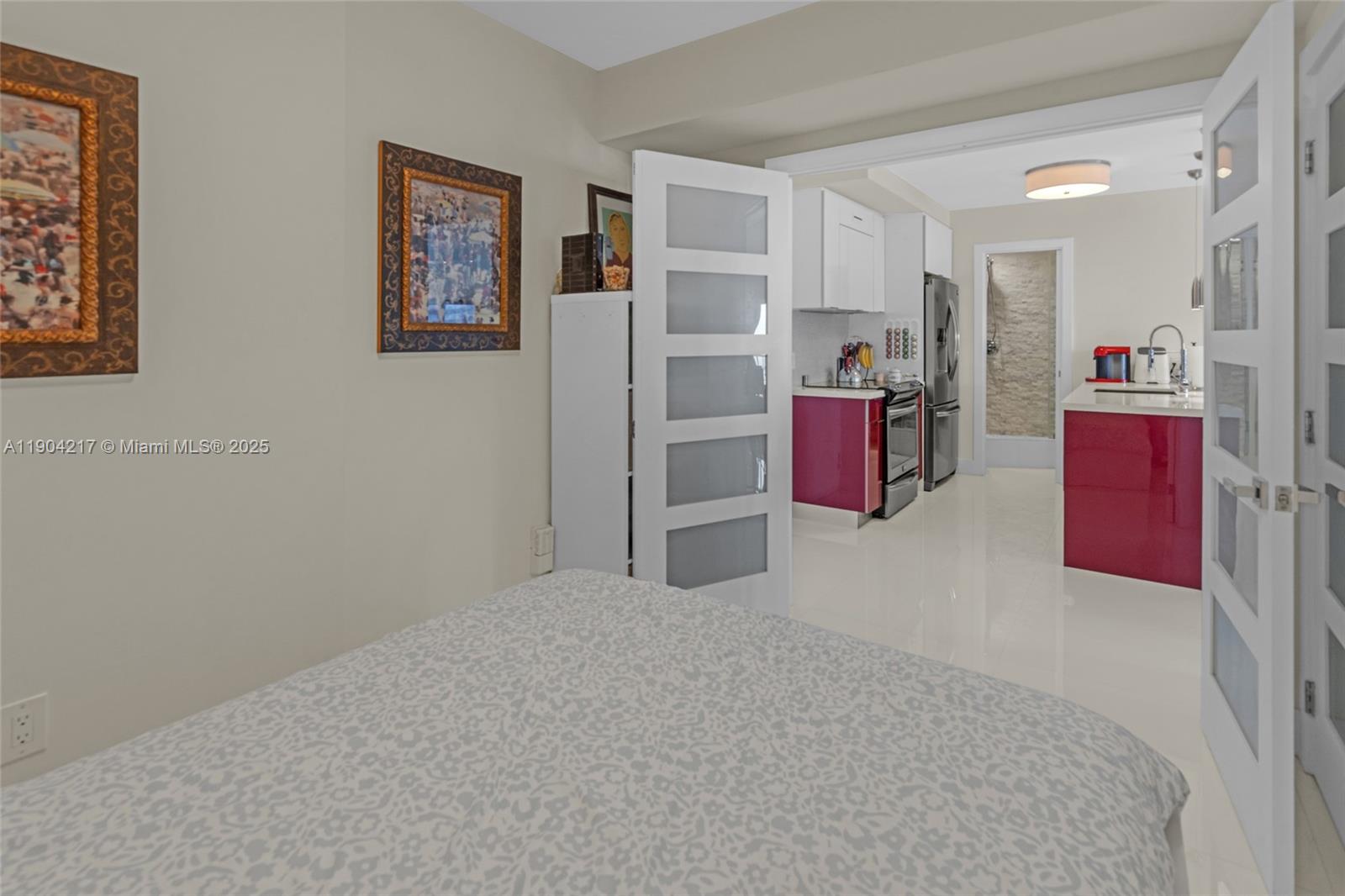 22N 2 / 2 870 sq. ft. $ 2025-10-28 0 Photo