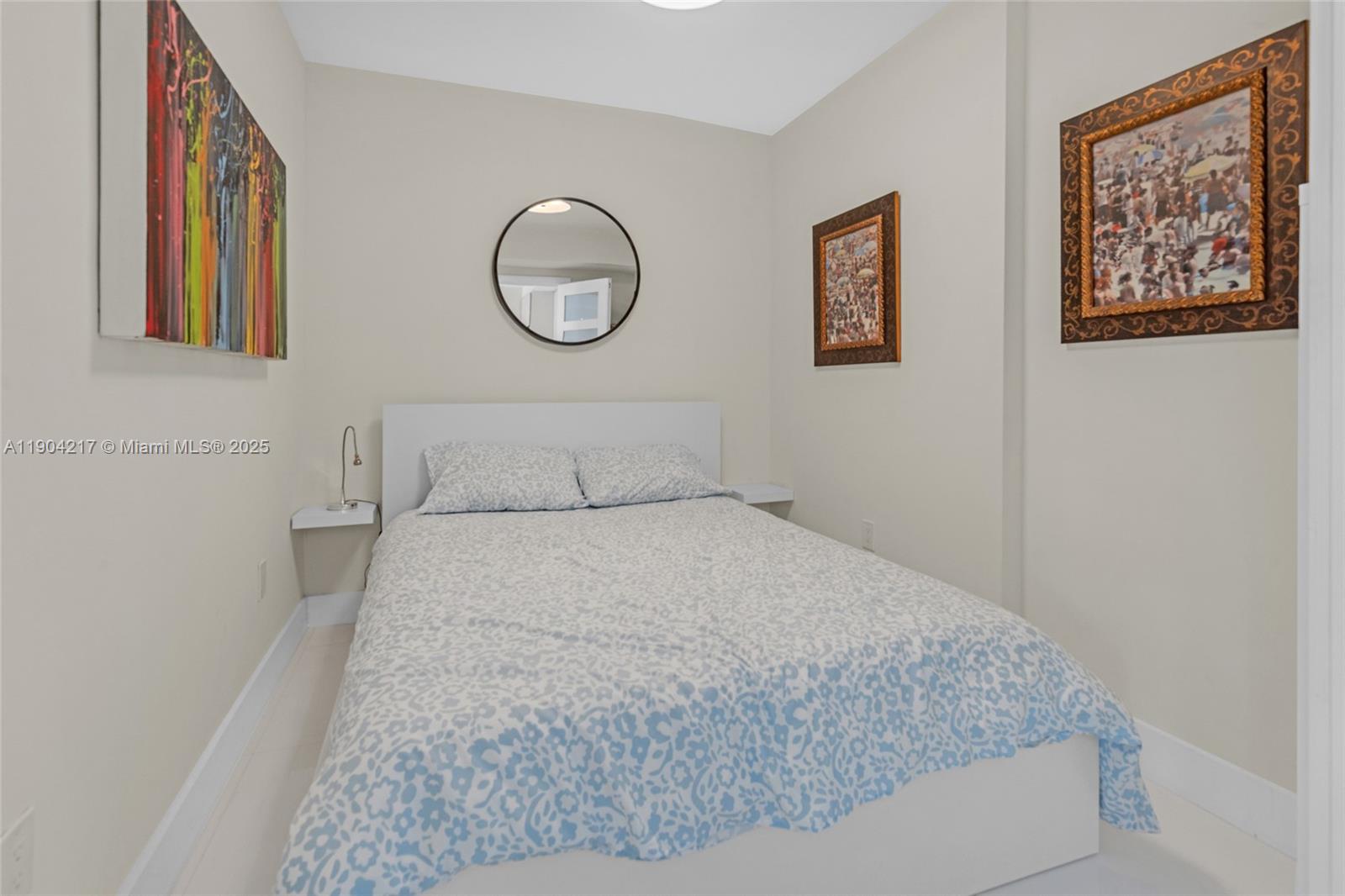 22N 2 / 2 870 sq. ft. $ 2025-10-28 0 Photo