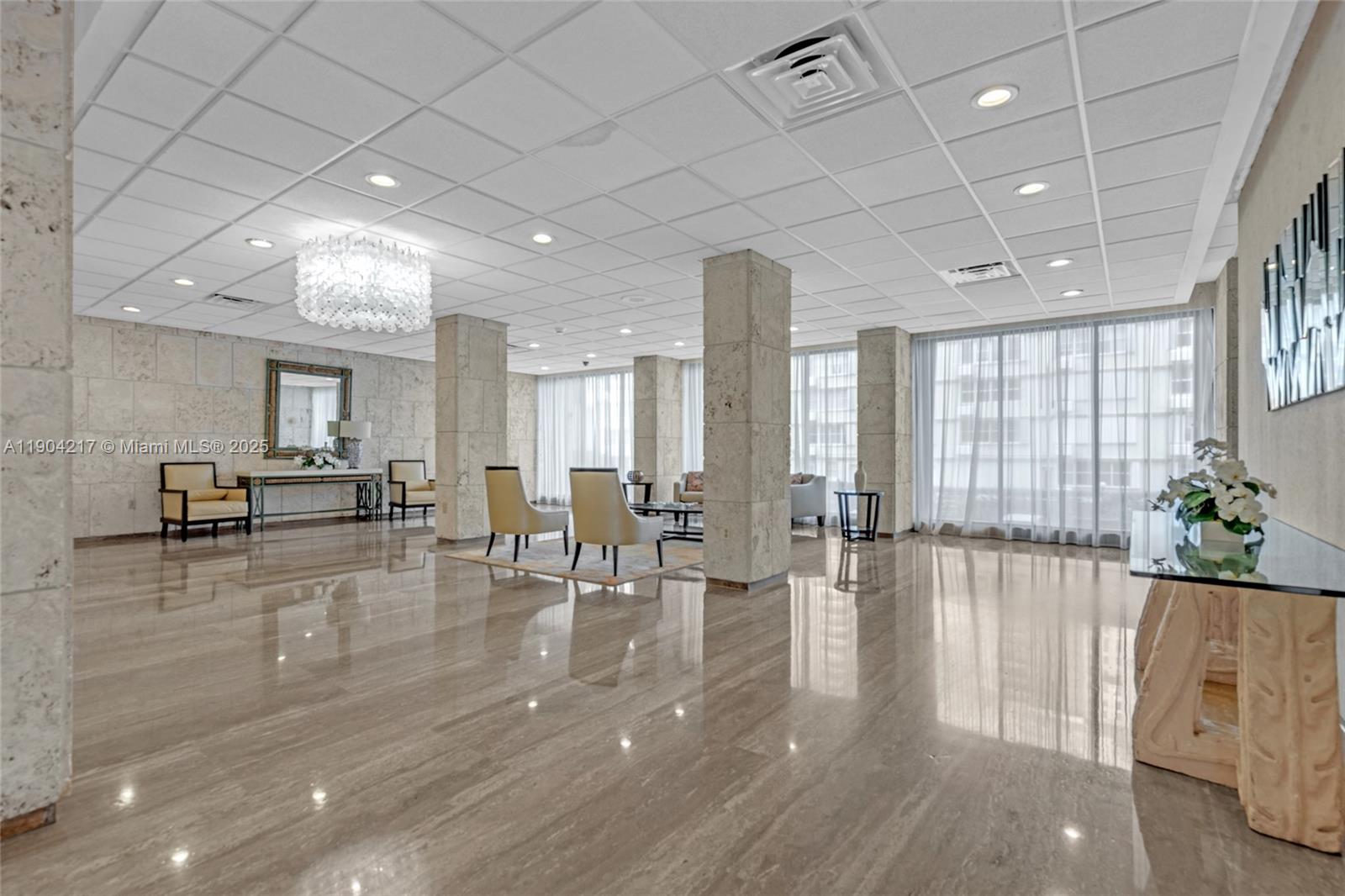 22N 2 / 2 870 sq. ft. $ 2025-10-28 0 Photo