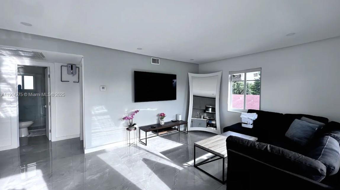 Ver detalles   /   sq. ft. $ 2025-10-28 0 foto