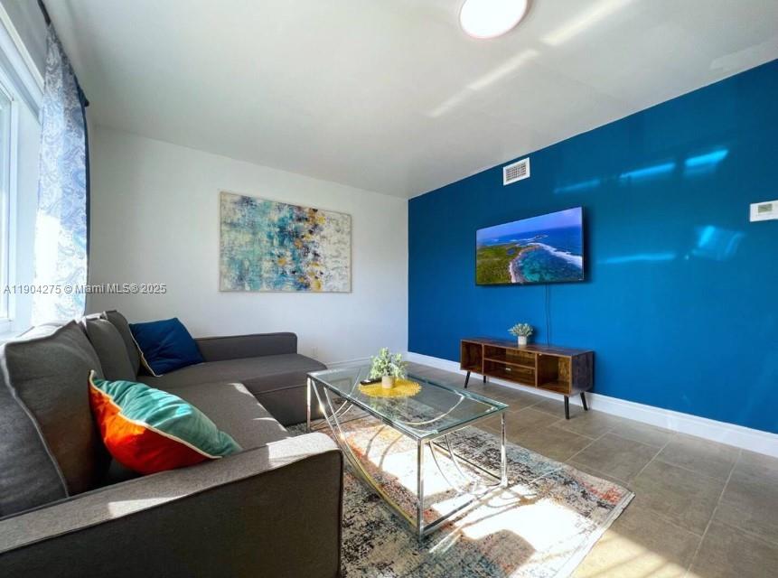 Ver detalles   /   sq. ft. $ 2025-10-28 0 foto