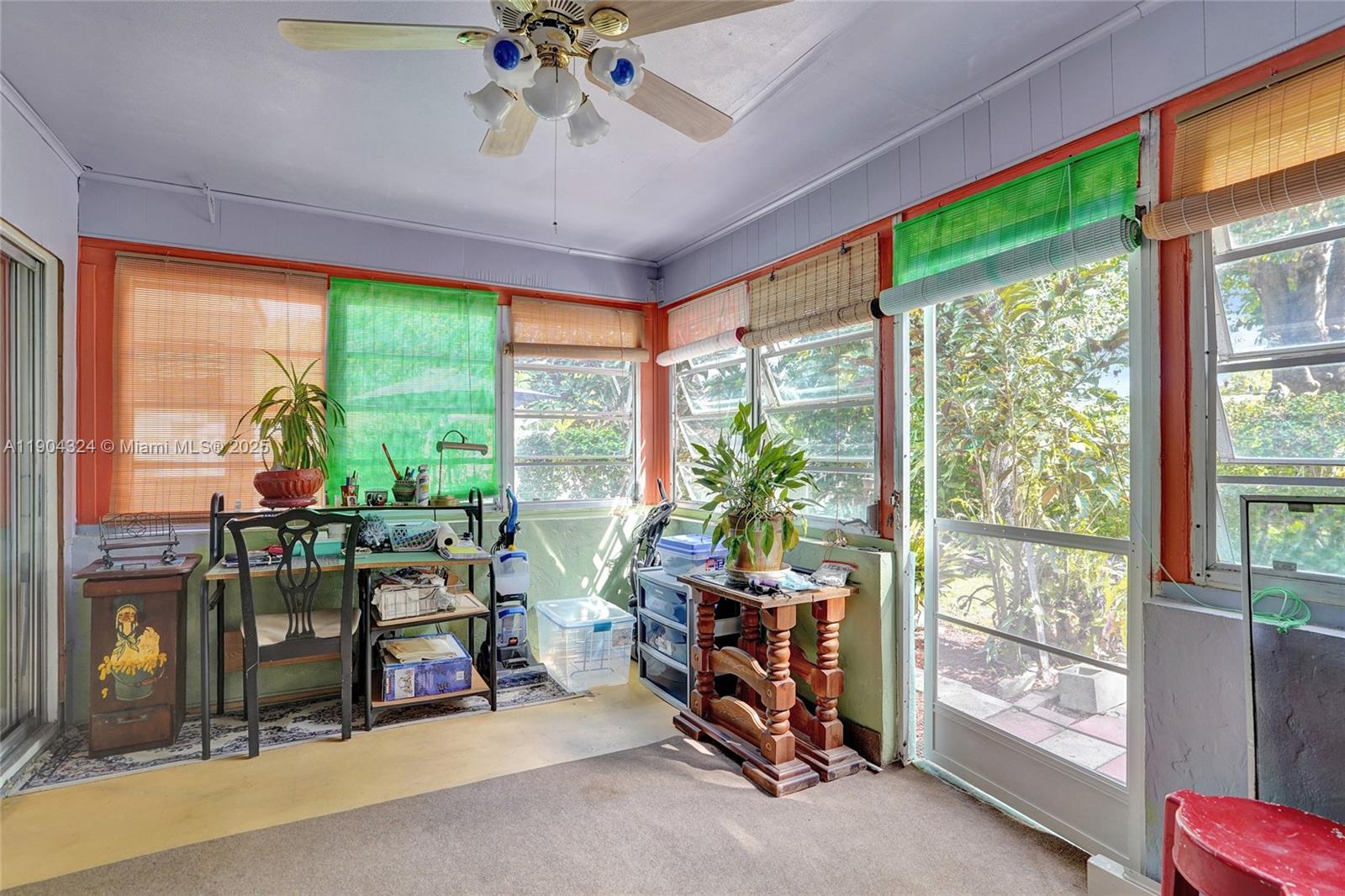 See details / 3956 sq. ft. $ 2025-10-28 0 Photo