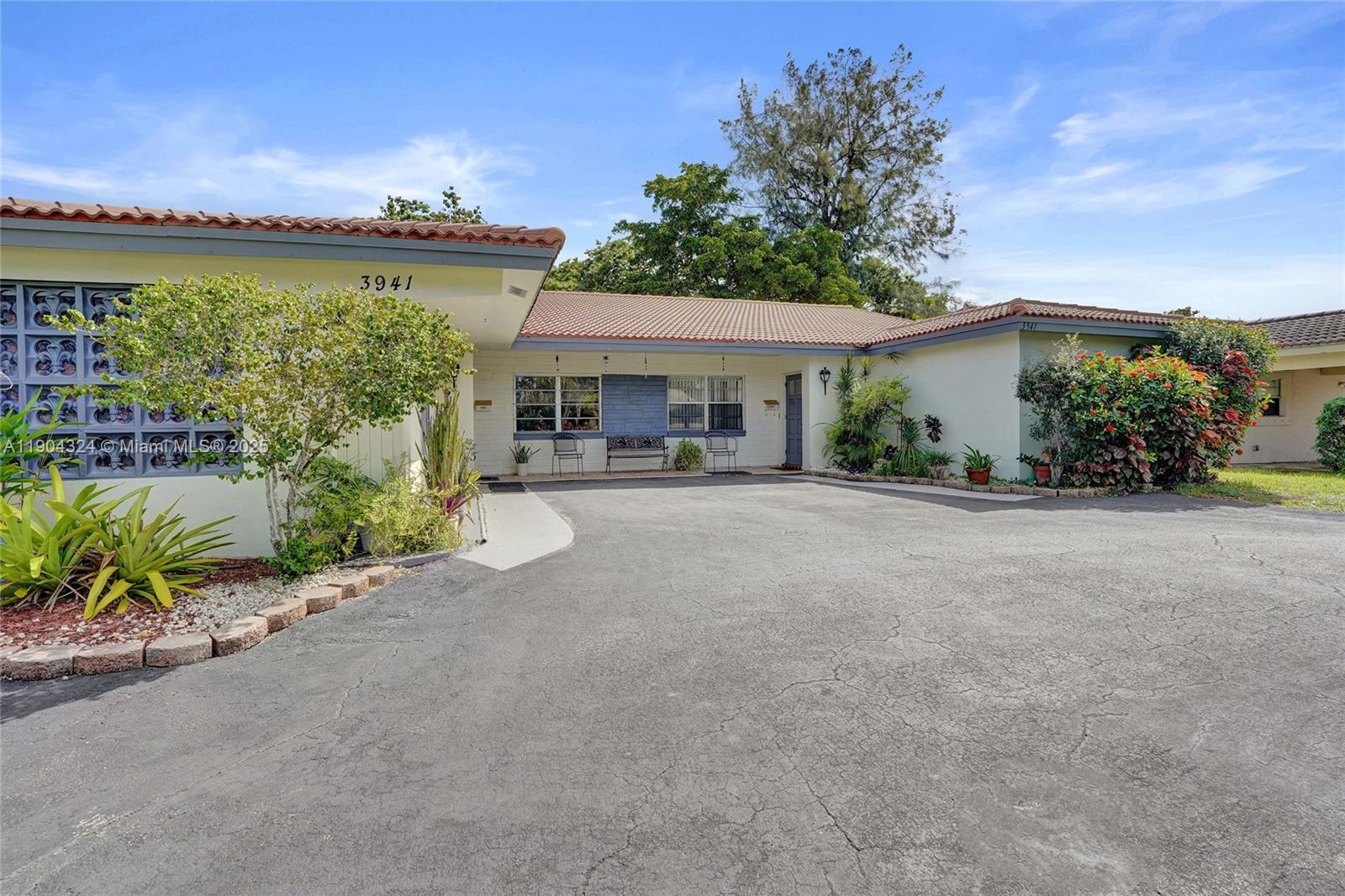 See details / 3956 sq. ft. $ 2025-10-28 0 Photo