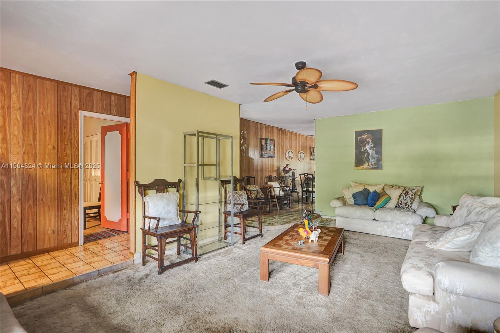 See details / 3956 sq. ft. $ 2025-10-28 0 Photo