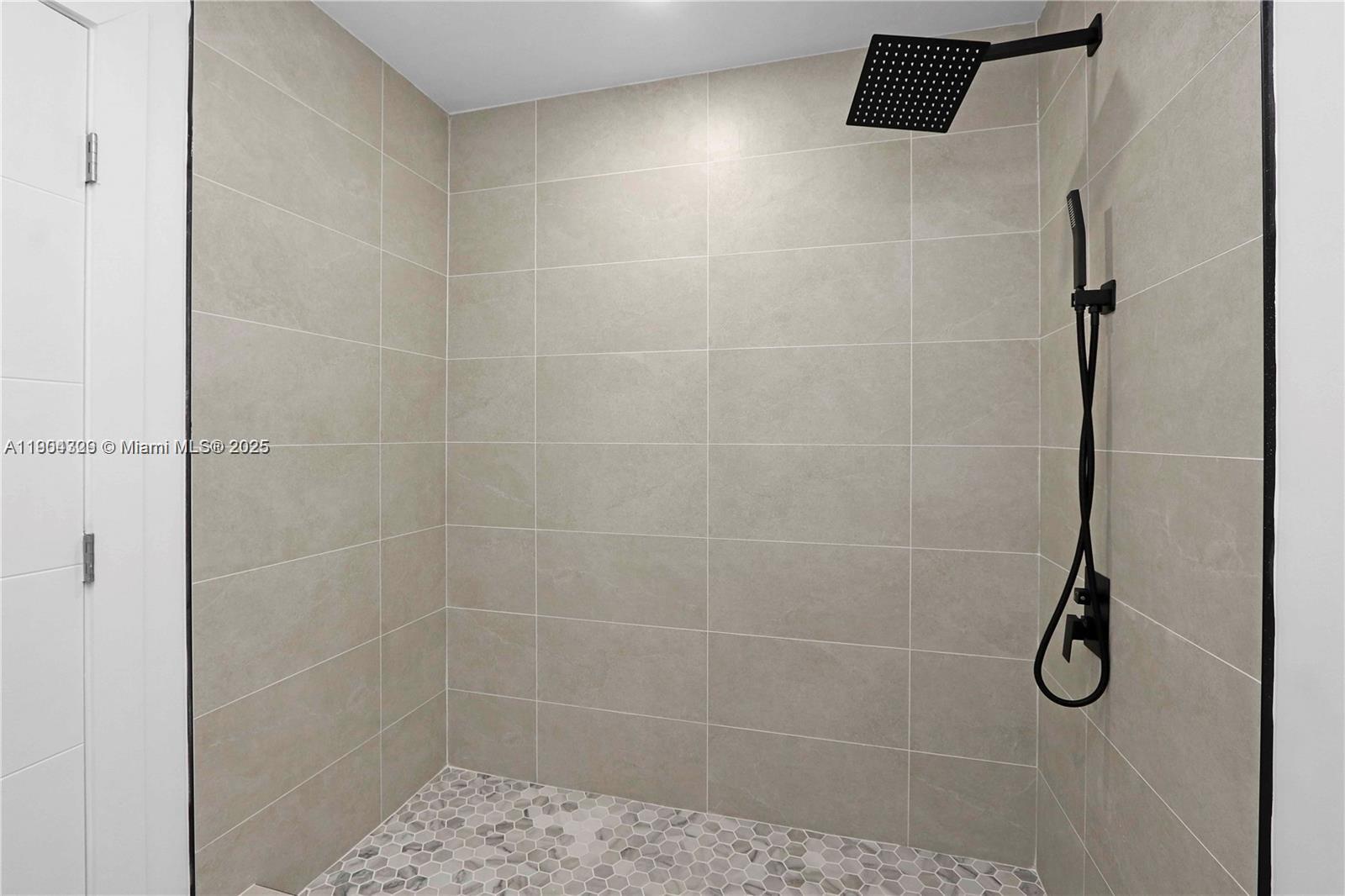 Ver detalles   /   sq. ft. $ 2025-10-28 0 foto