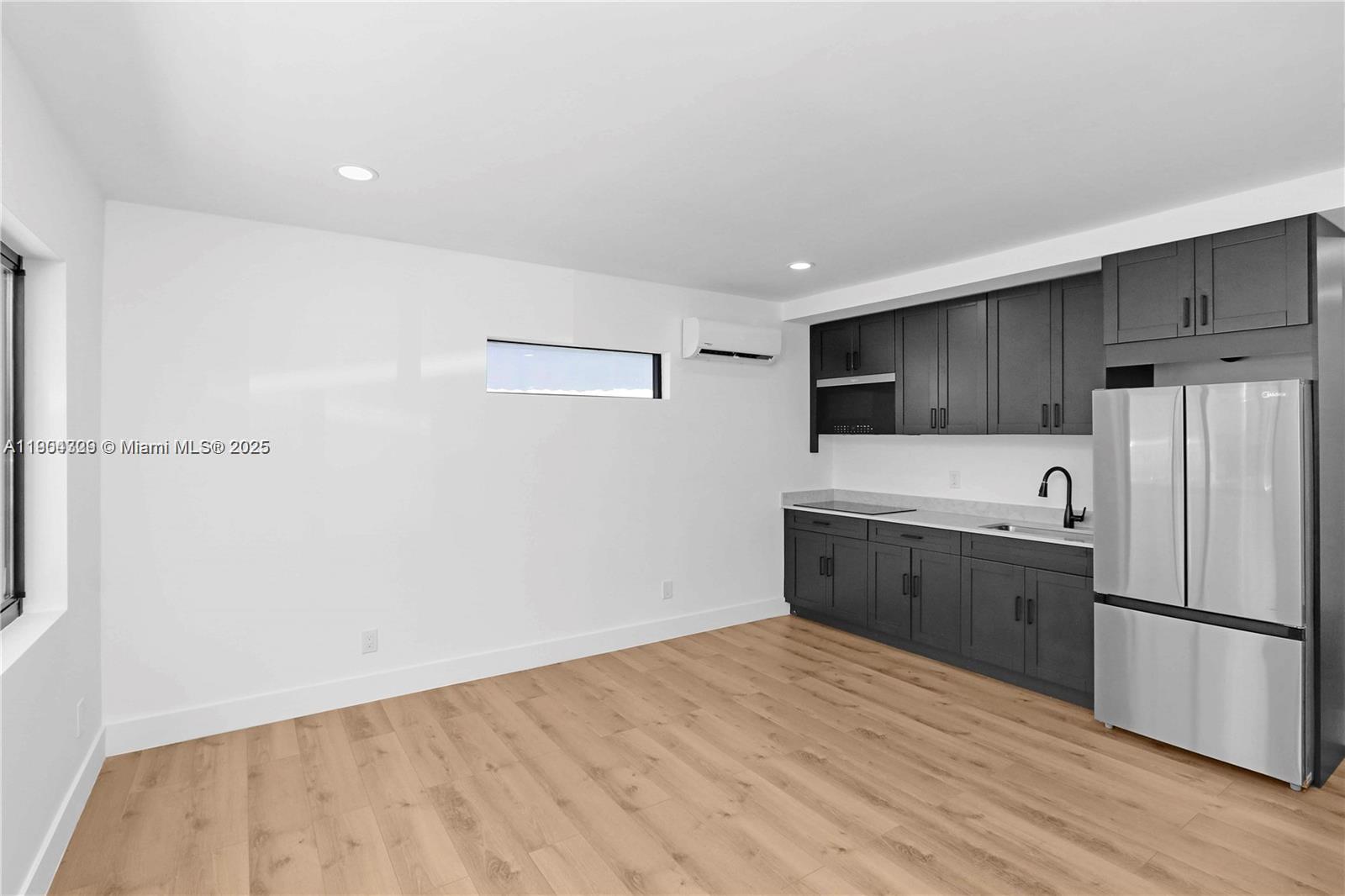 Ver detalles   /   sq. ft. $ 2025-10-28 0 foto