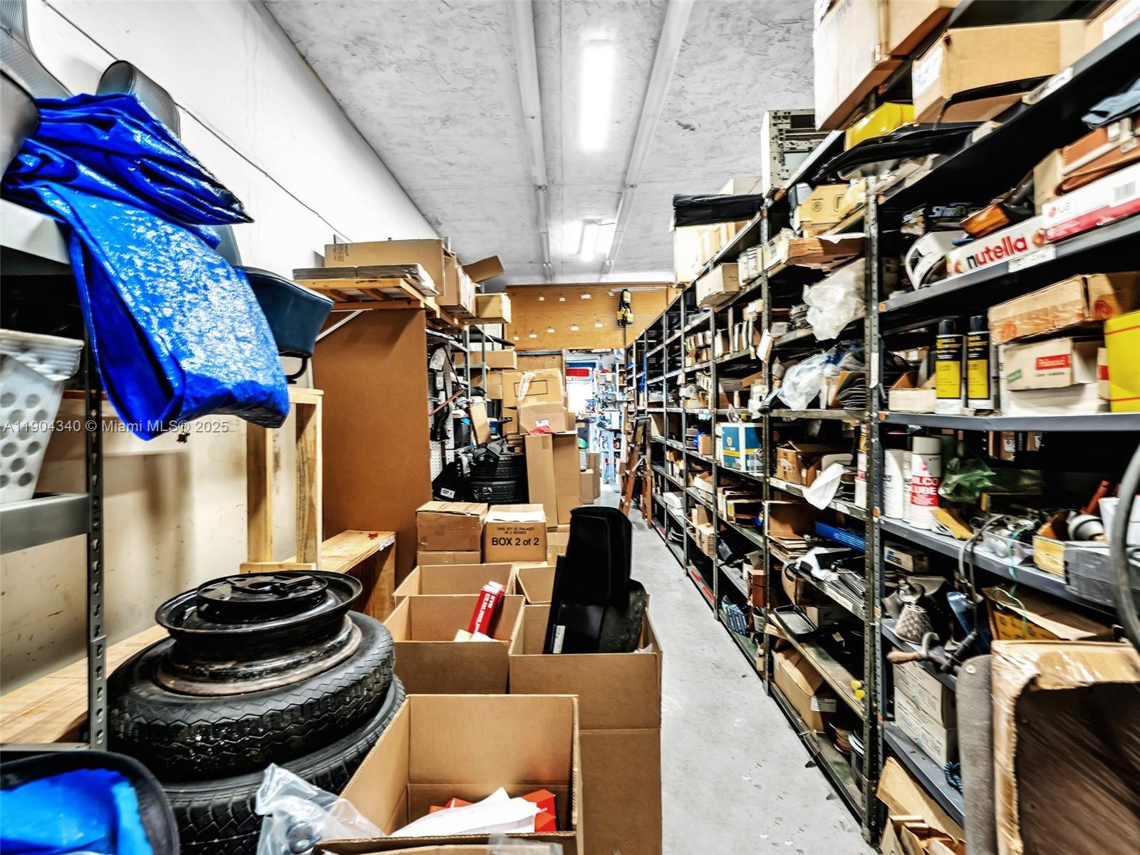   /   sq. ft. $ 2025-10-28 0 Photo