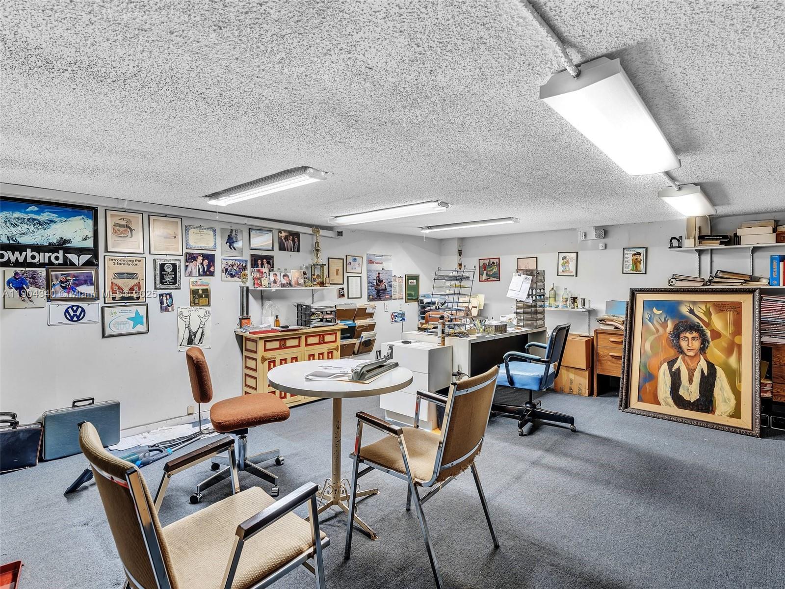   /   sq. ft. $ 2025-10-28 0 Photo