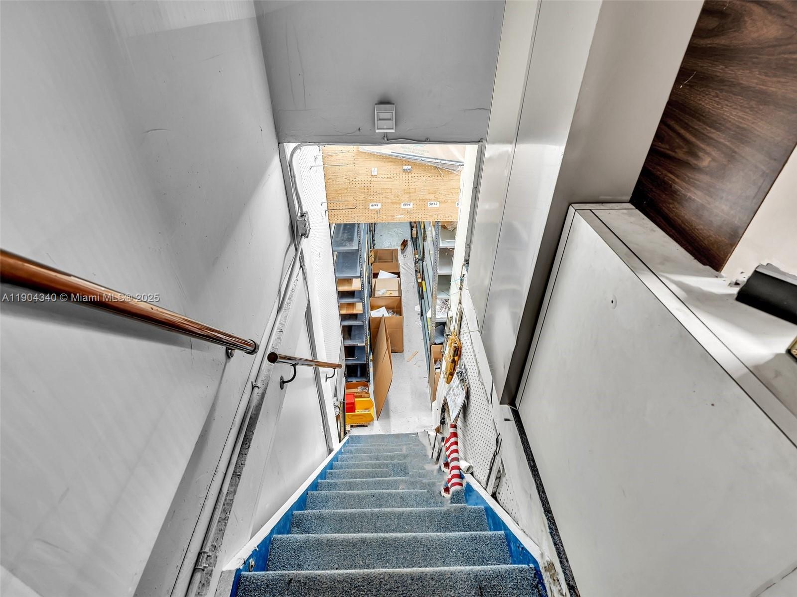   /   sq. ft. $ 2025-10-28 0 Photo