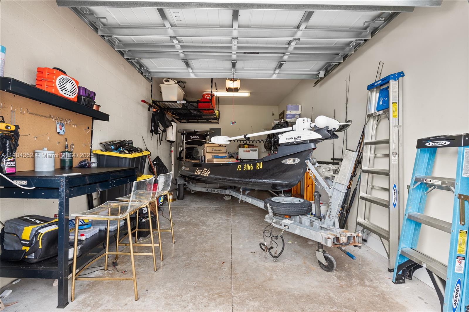 Ver detalles 1030 3 / 3 1421 sq. ft. $ 2025-10-28 0 foto