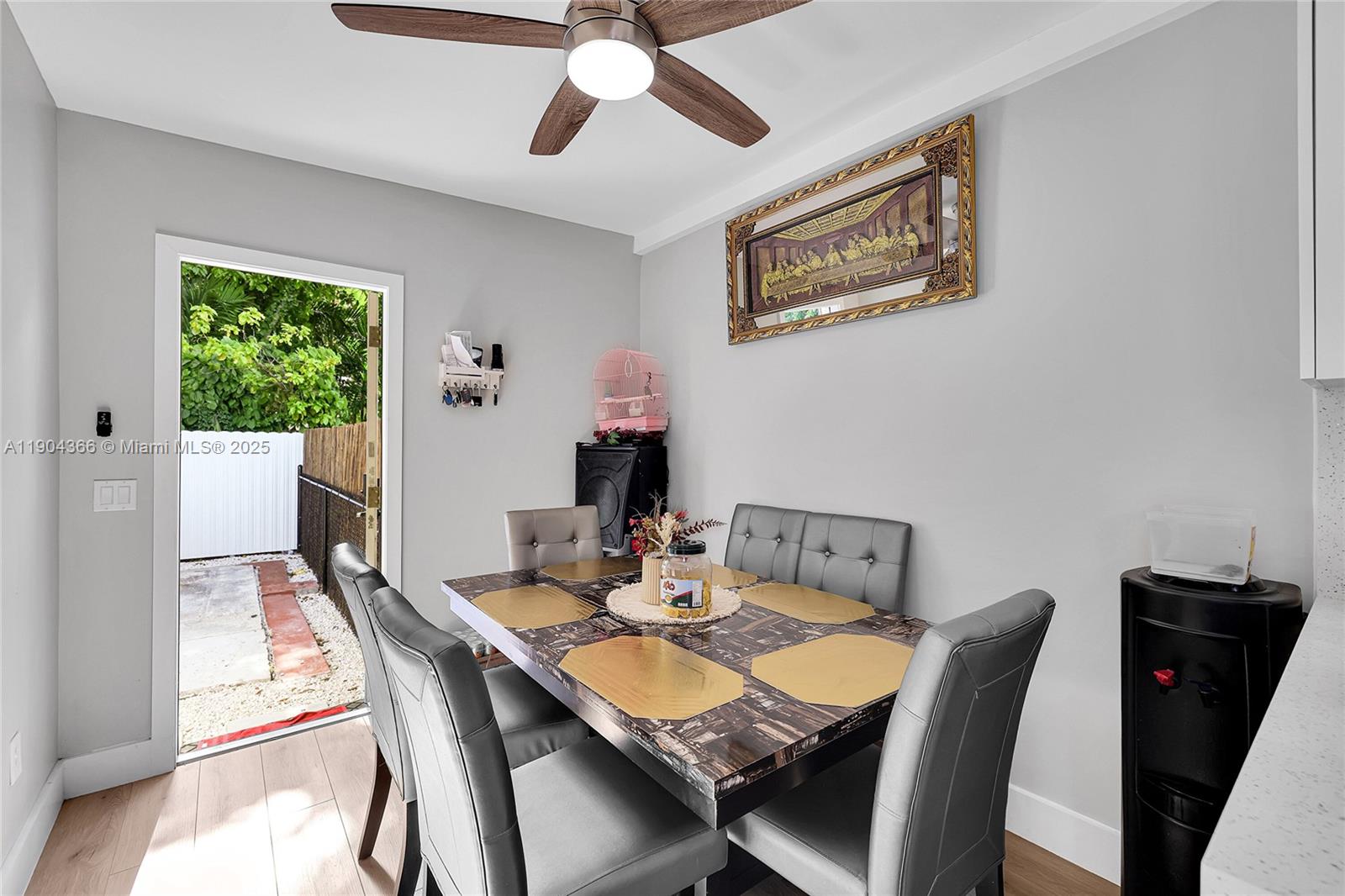 Подробнее   /  1575 кв.футов $ 2025-10-28 0 Фото