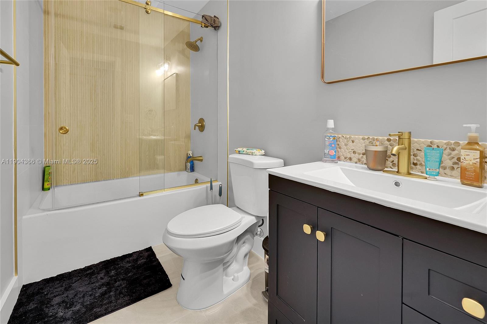 Подробнее   /  1575 кв.футов $ 2025-10-28 0 Фото