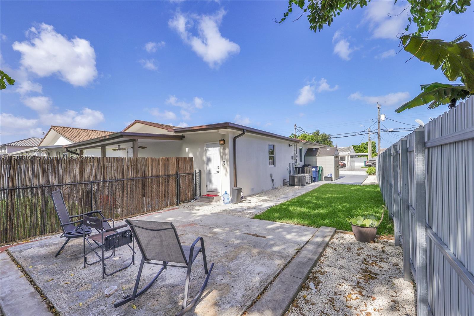 Подробнее   /  1575 кв.футов $ 2025-10-28 0 Фото