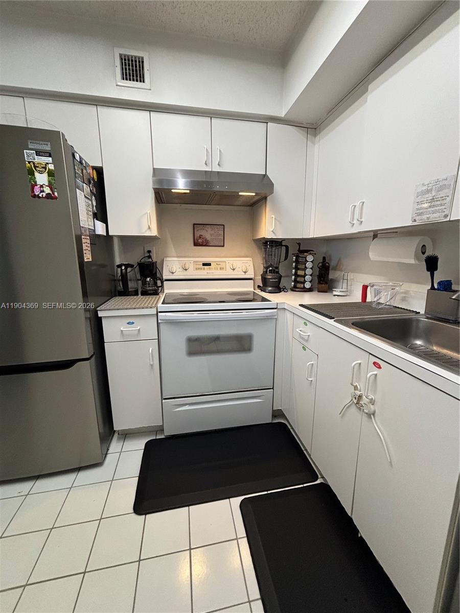 Photo of 3300 191st St  #1403, Aventura, Florida, 33180 - 