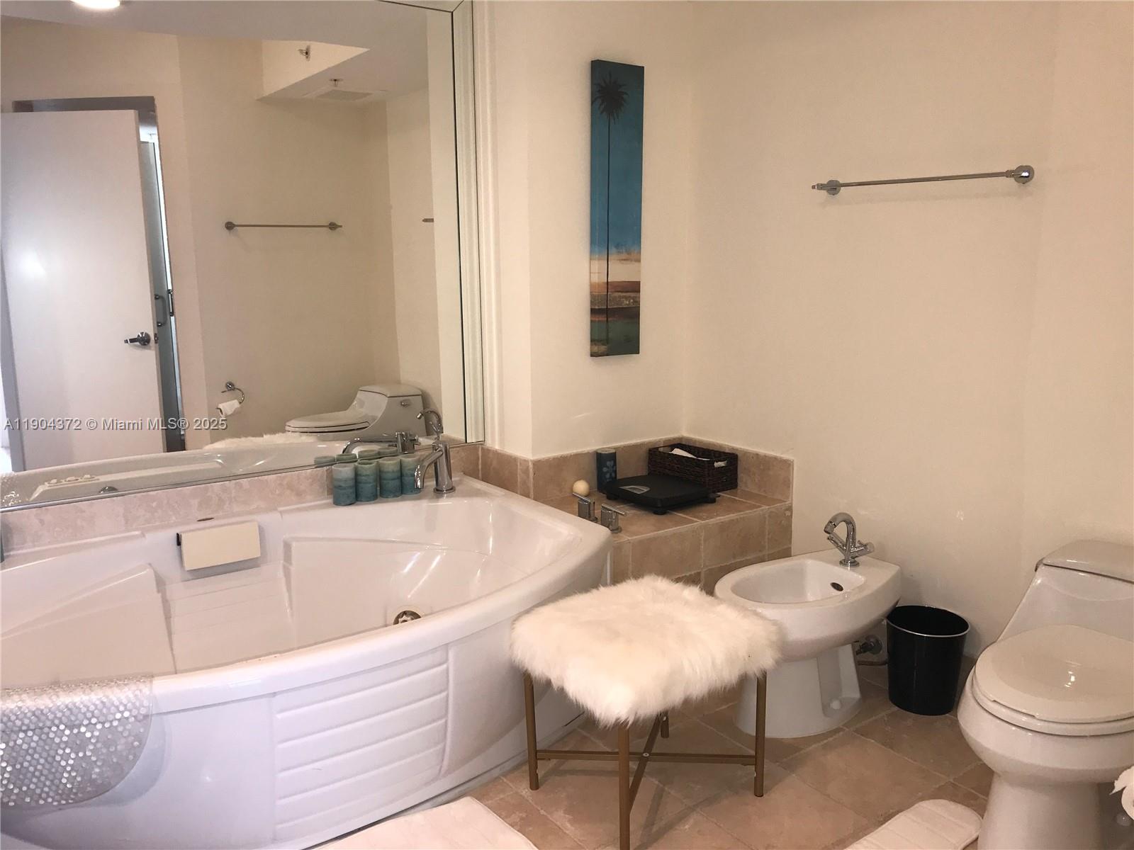 Ver detalles 5104 2 / 4 1643 sq. ft. $ 2025-10-28 0 foto