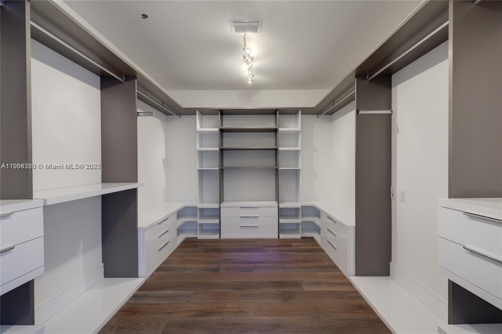 Photo of 3300 188th St #818, Aventura, Florida, 33180 -