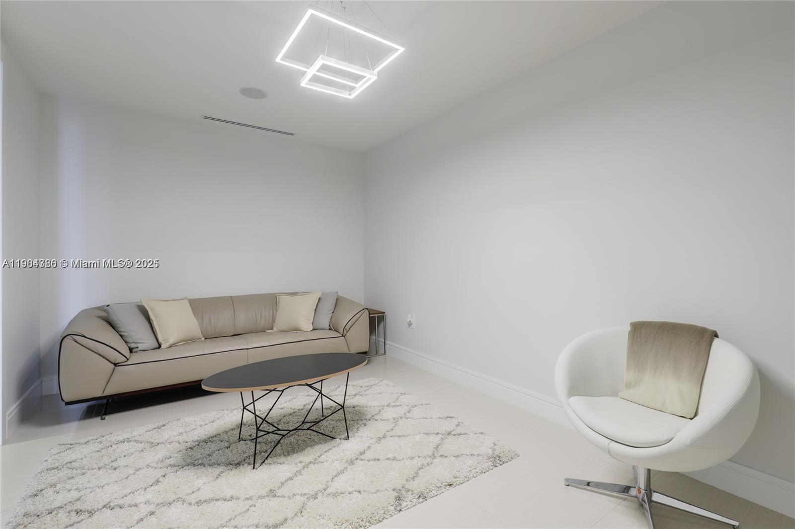 Photo of 3300 188th St #818, Aventura, Florida, 33180 -