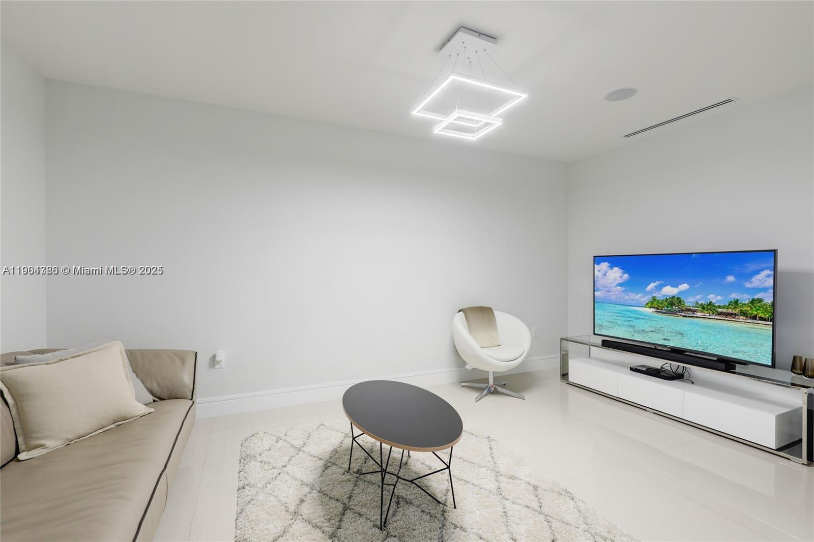 Photo of 3300 188th St #818, Aventura, Florida, 33180 -