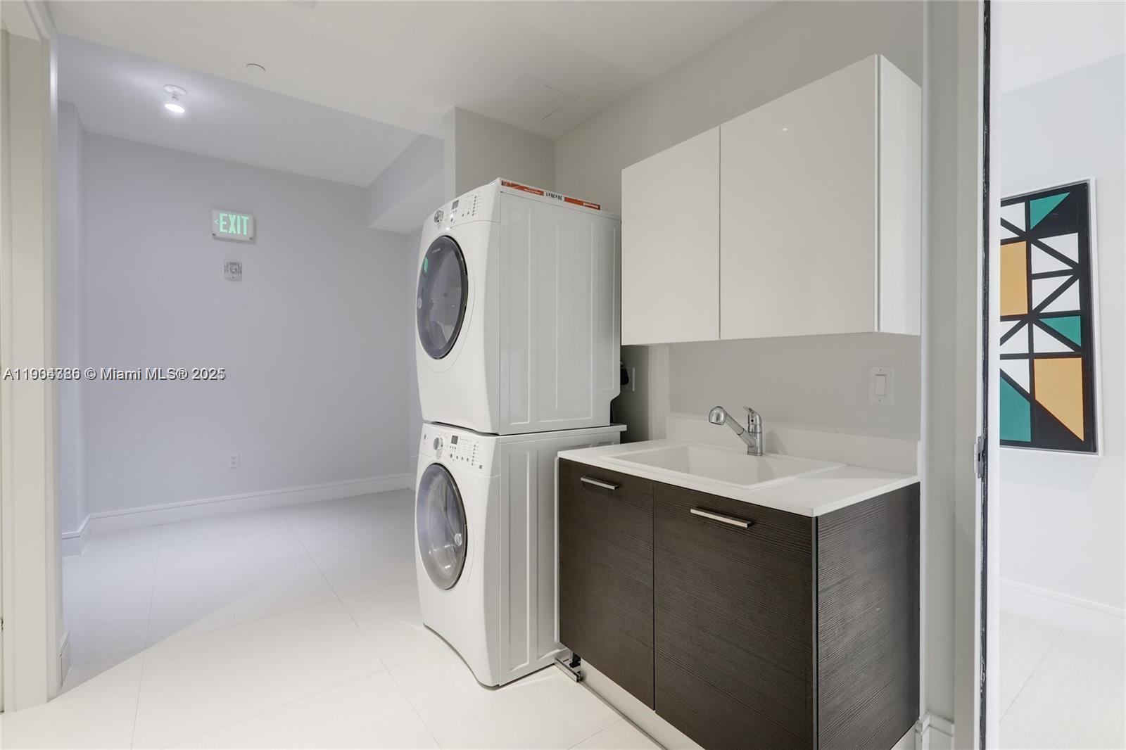 Photo of 3300 188th St #818, Aventura, Florida, 33180 -