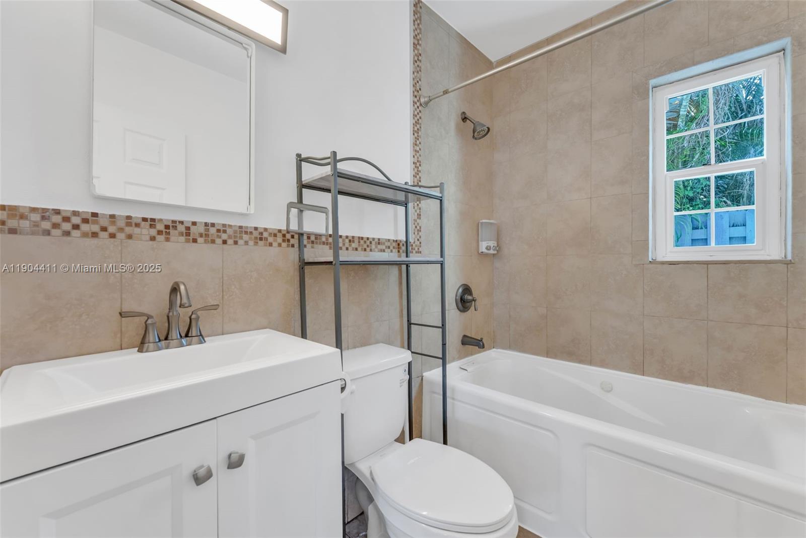 See details / 1260 sq. ft. $ 2025-10-28 0 Photo