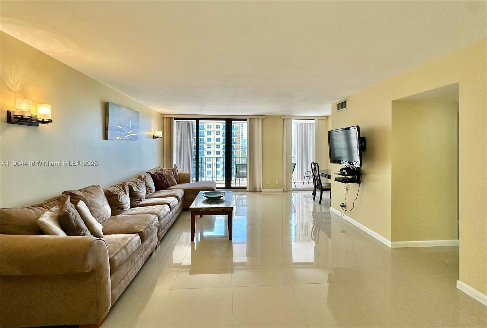 Photo of 2401 Ocean Dr  #707, Hollywood, Florida, 33019 -