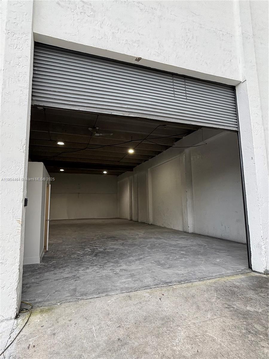 See details 6  /   sq. ft. $ 2025-10-29 0 Photo